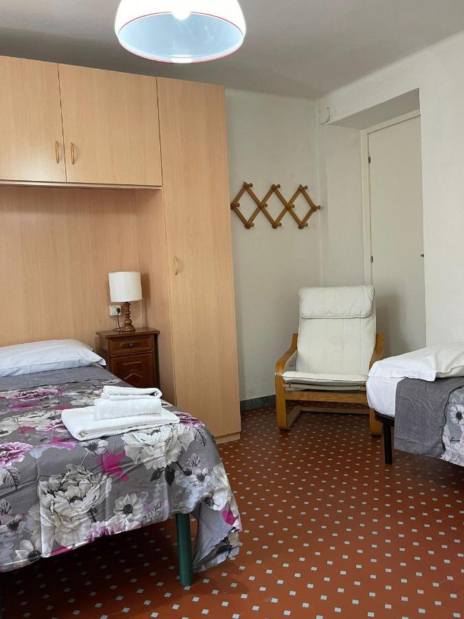 Casa Violetta Bed & Breakfast マリーナ・ディ・マッサ エクステリア 写真