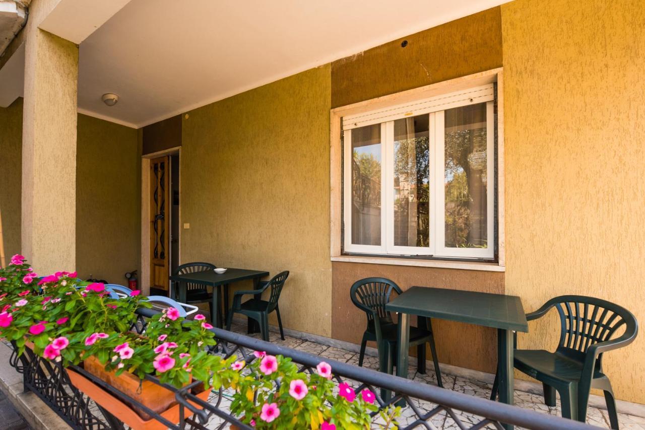 Casa Violetta Bed & Breakfast マリーナ・ディ・マッサ エクステリア 写真