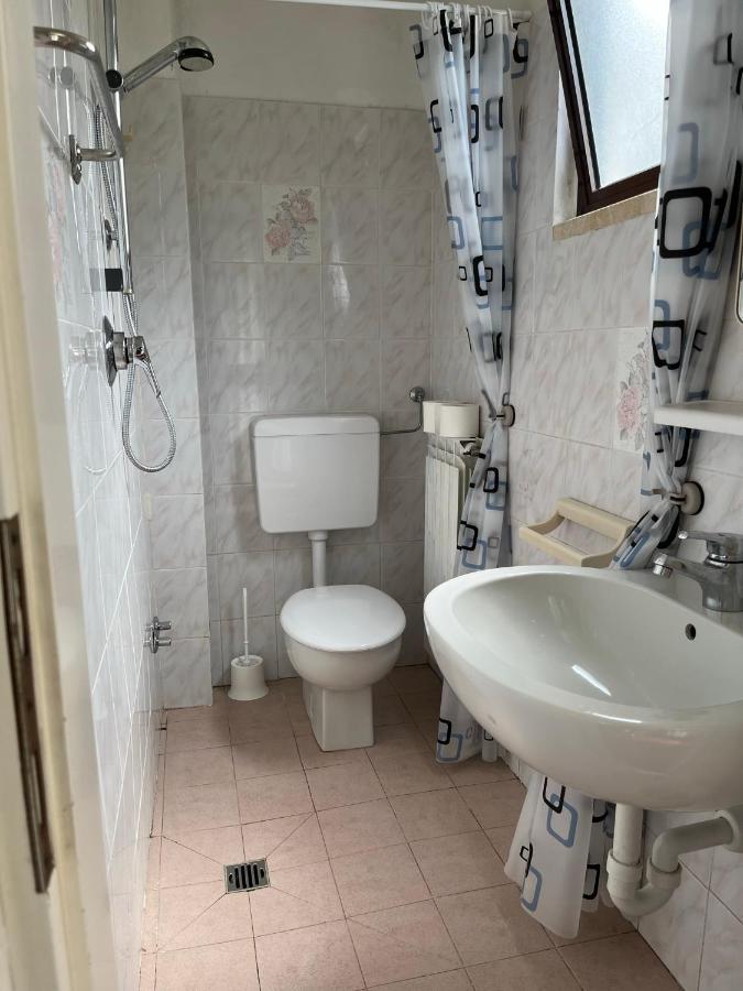 Casa Violetta Bed & Breakfast マリーナ・ディ・マッサ エクステリア 写真